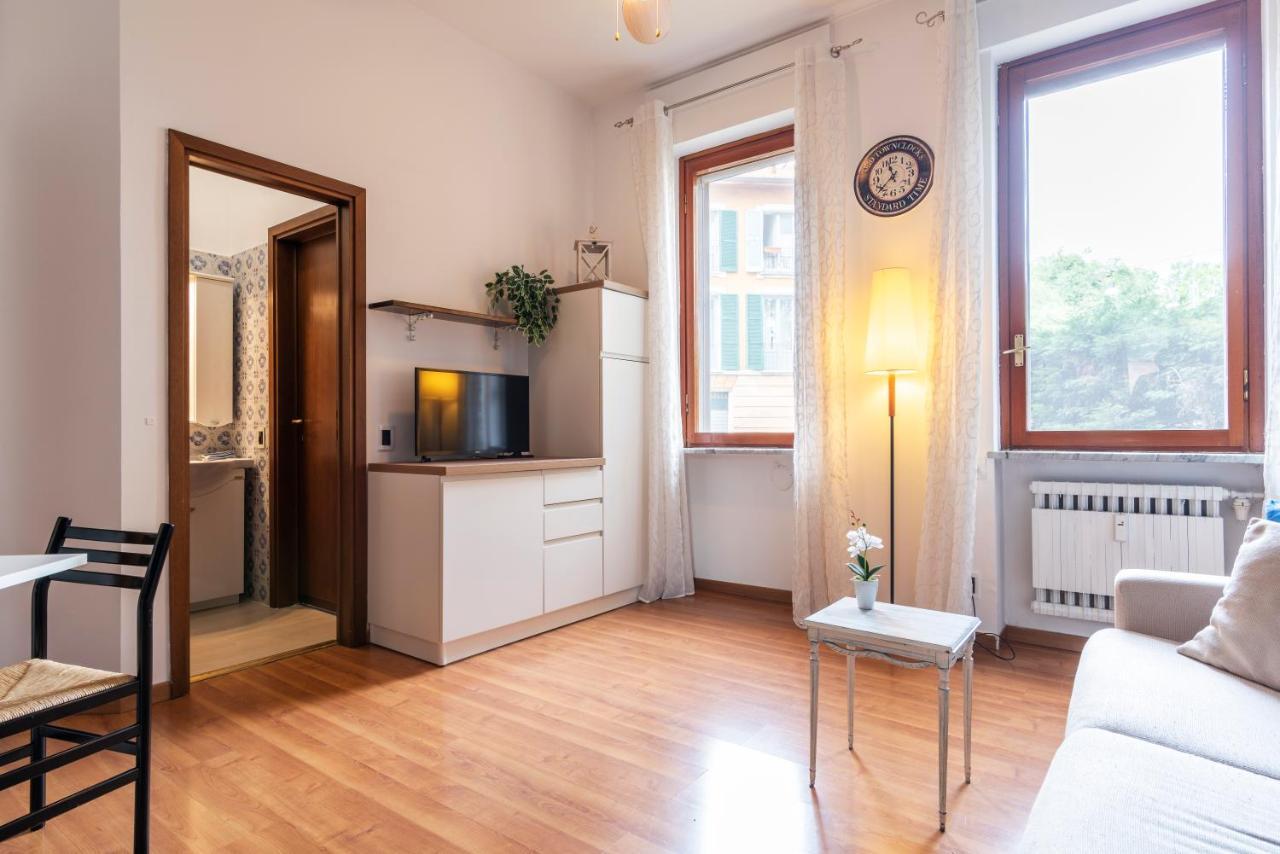 Casa Blu Flexyrent Apartment Wifi - No Ac Милано Екстериор снимка