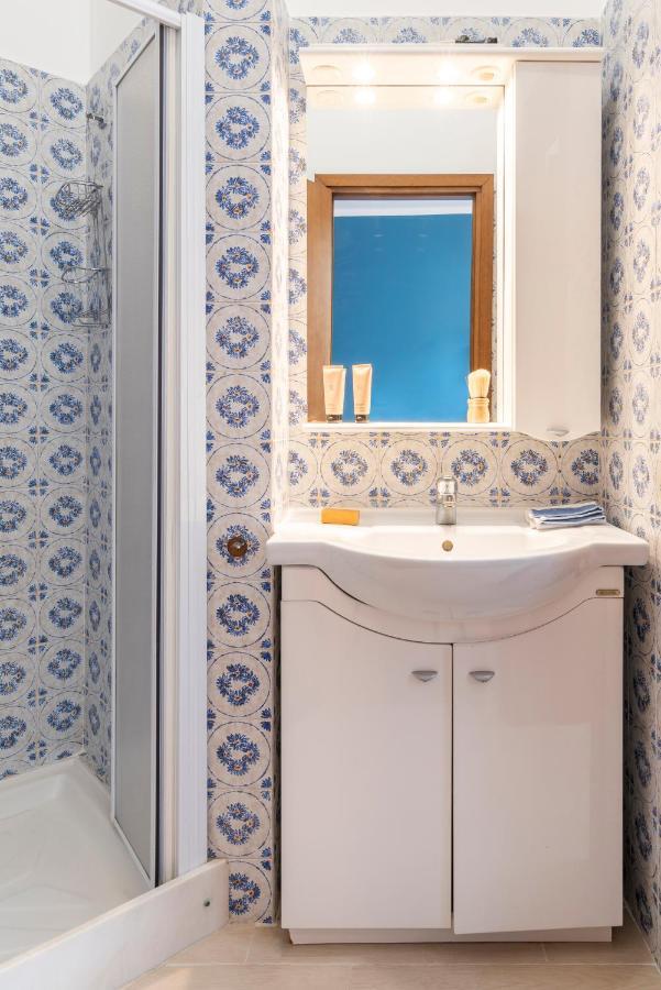 Casa Blu Flexyrent Apartment Wifi - No Ac Милано Екстериор снимка